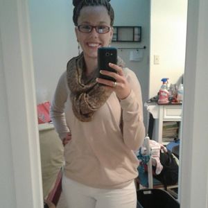 Meet your Posher, Lee-anna